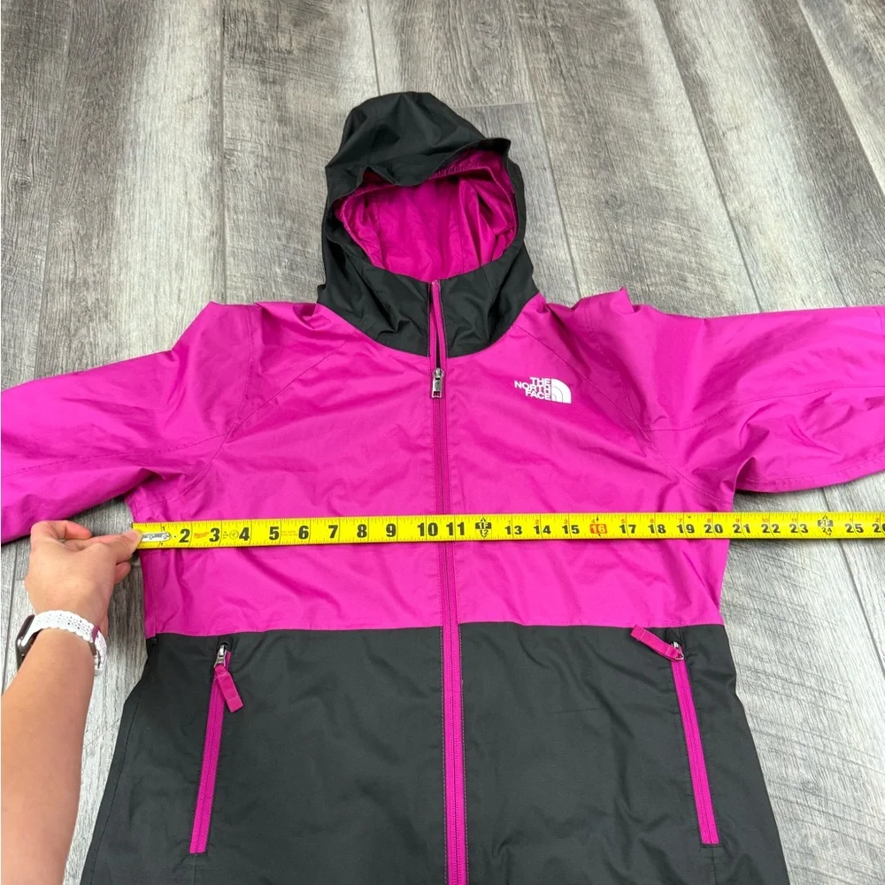 North Face Girls Pink Windbreaker Jacket‎